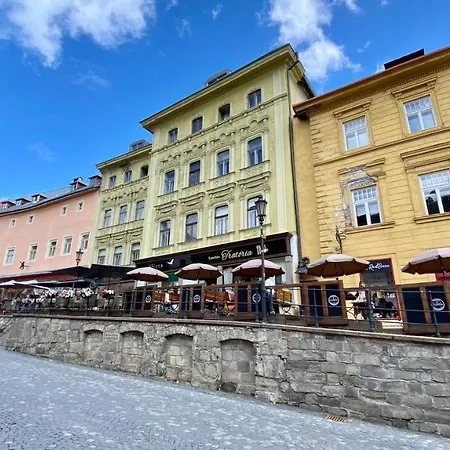 Trotuar * Banská Štiavnica