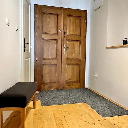 Apartment Trotuar *