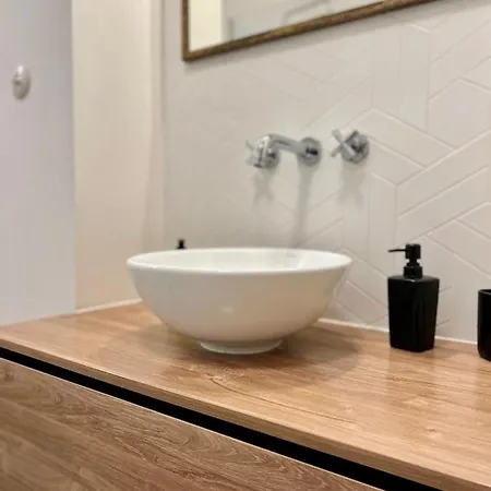 Trotuar * Banská Štiavnica