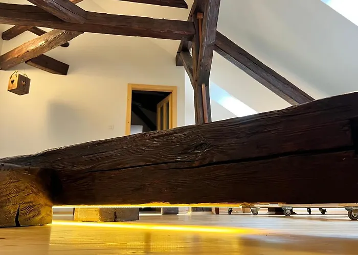 Trotuar Apartman *